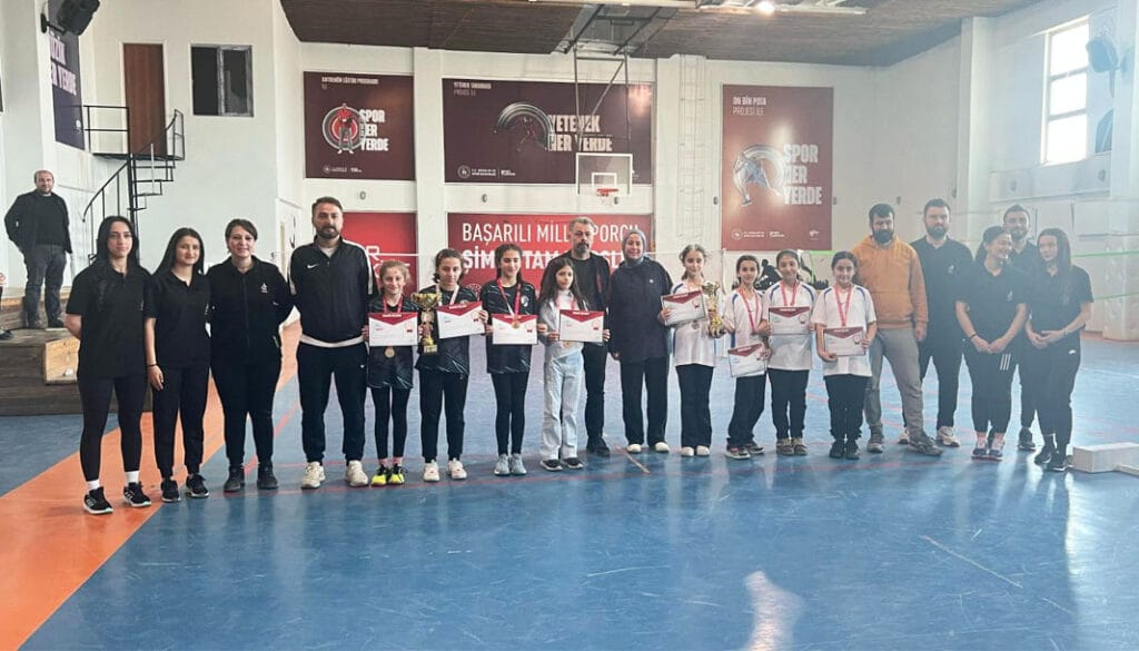 Batman’da Küçükler Badminton Şampiyonası tamamlandı – Birlik Haber Ajansı