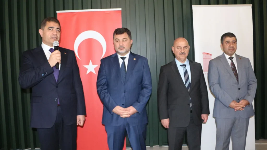 Düzce Valisi Aslan, vatandaşlarla ve protokolle bayramlaştı – Birlik Haber Ajansı