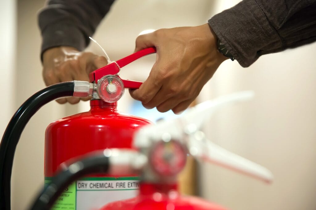 TSE’den yangın tüpleri için standart uyarısı: Belgeler askıya alınabilir! – Birlik Haber Ajansı