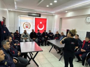 Elazığ’da itfaiye personeline ilk yardım eğitimi – Birlik Haber Ajansı