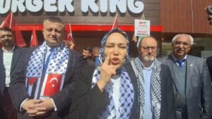 Ankara Milletvekili Asuman Erdoğan’dan “Burger King” mağazası protestosuna yönelik açıklama – Birlik Haber Ajansı