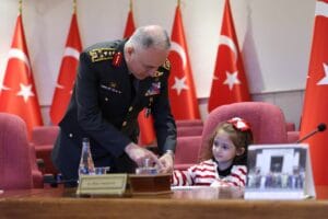 Milli Savunma Bakanlığı: Sadece büyük bir lider, geleceği küçük kalplere emanet eder – Birlik Haber Ajansı