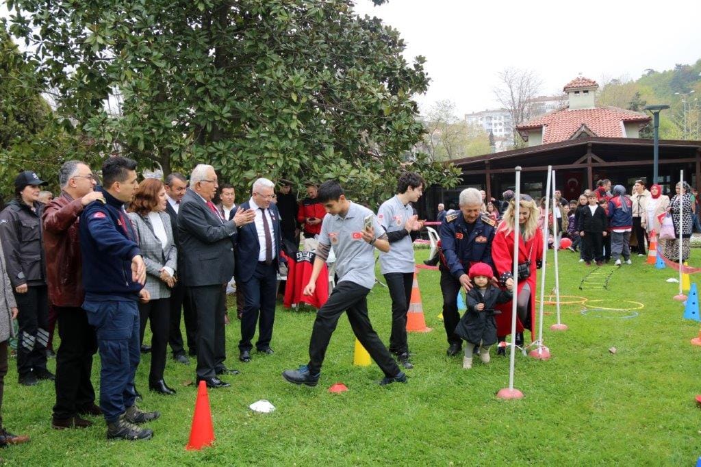 Kdz. Ereğli’de çocuklar doyasıya eğlendi – Birlik Haber Ajansı