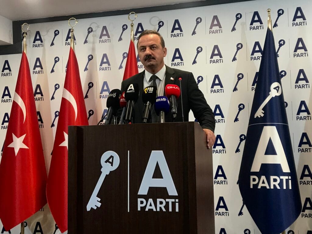 Yavuz Ağıralioğlu: Binaları yıkılınca yaparız diyen değil binaları yıkılmayacak şekilde yapan devlet lazım bize!