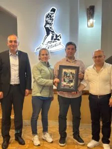Artvin Spor Kulübü’nden Kars Gençlik ve Spor Müdürlüğü’ne atanan Başköylü’ye veda yemeği – Birlik Haber Ajansı