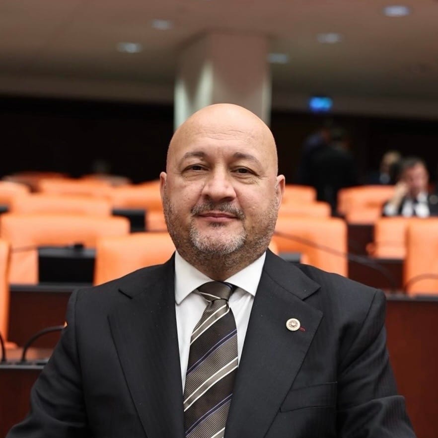 Sorumsuz Özel’in Boykot Çağrısını Reddediyoruz