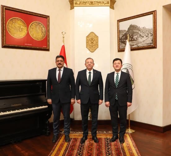 Vali Polat, KYK Genel Müdür Yardımcısı Ali Özdemir’i ağırladı – Birlik Haber Ajansı