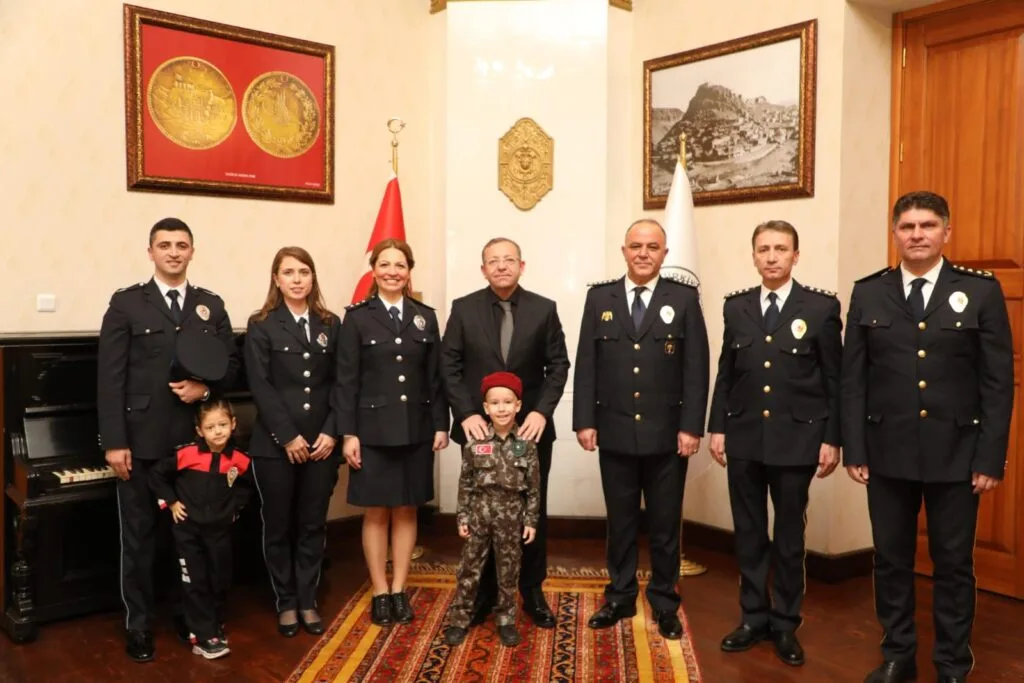 Kars Valisi Polat, Türk Polis Teşkilatı ile bir araya geldi – Birlik Haber Ajansı