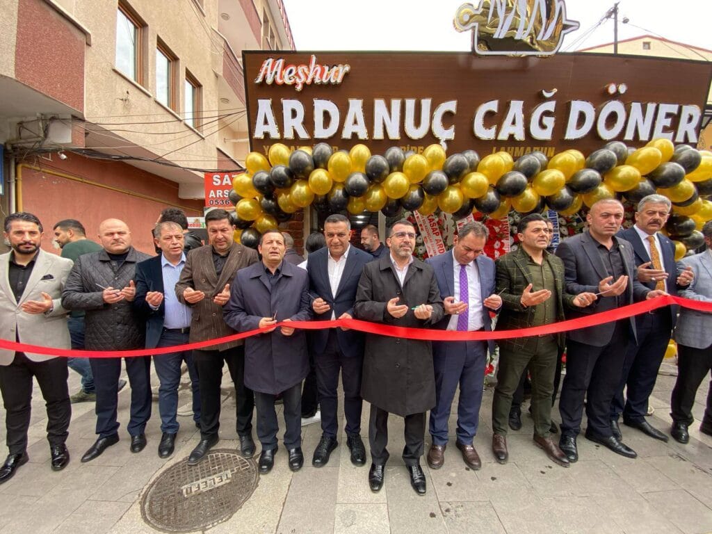 Ardanuç Cağ Döner Kars’ta hizmete girdi – Birlik Haber Ajansı