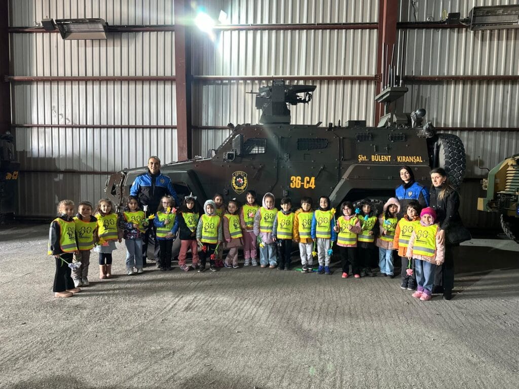 Kars’ta Miniklerden yürekleri ısıtan ziyaret – Birlik Haber Ajansı