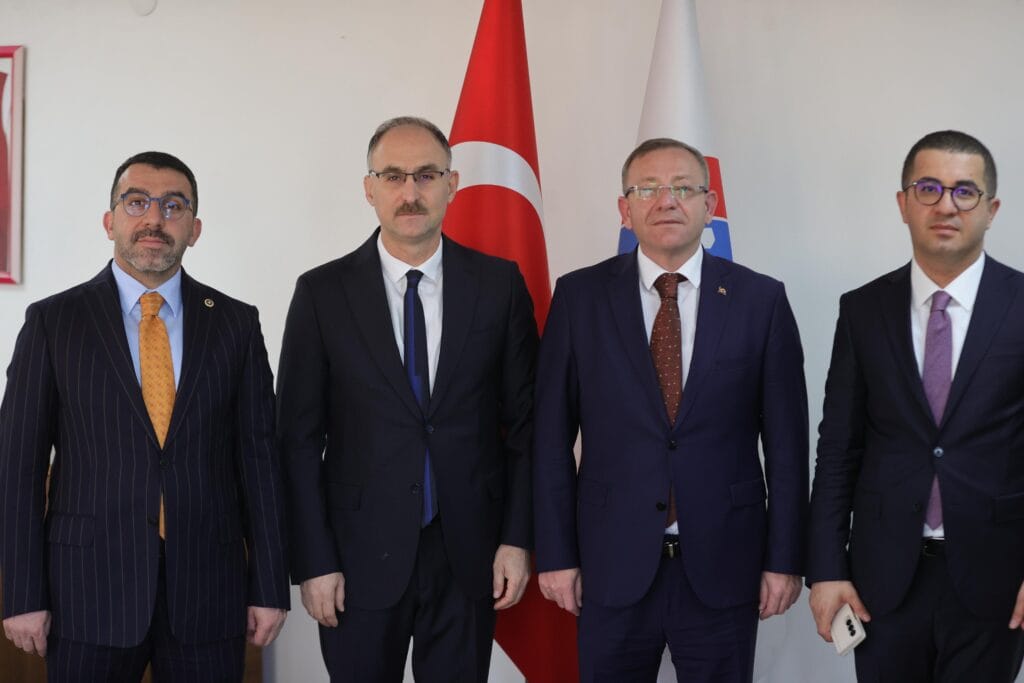 Vali Polat ve Milletvekili Çalkın’dan İşletmeler Genel Müdürü Şahin’e hayırlı olsun ziyareti – Birlik Haber Ajansı