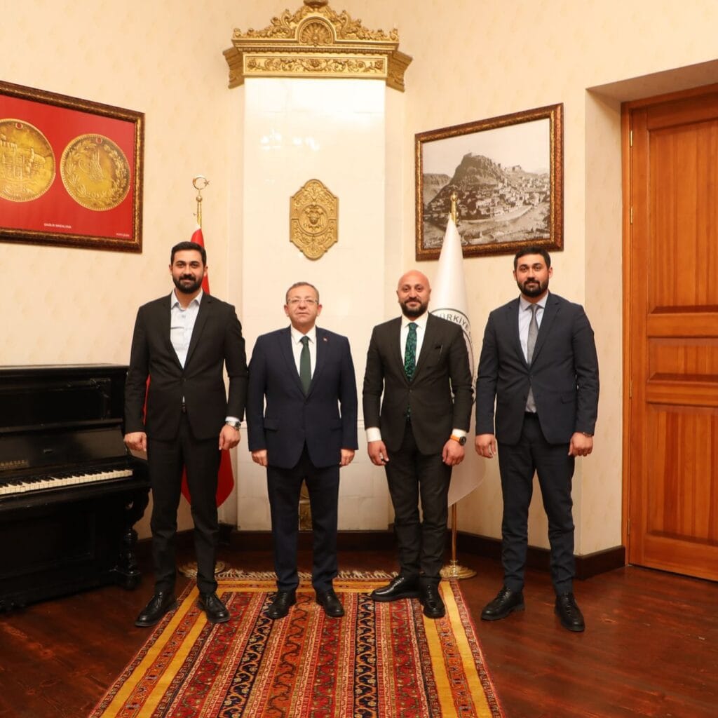 Turizm Birliği Başkanı Halit Özer ve beraberindeki heyetten Vali Ziya Polat’a ziyaret – Birlik Haber Ajansı