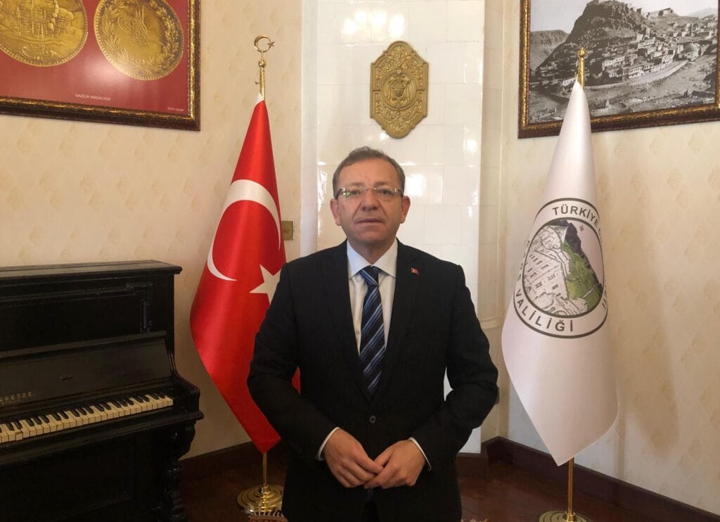 Kars Valisi Ziya Polat’ın 23 Nisan Ulusal Egemenlik ve Çocuk Bayramı mesajı – Birlik Haber Ajansı