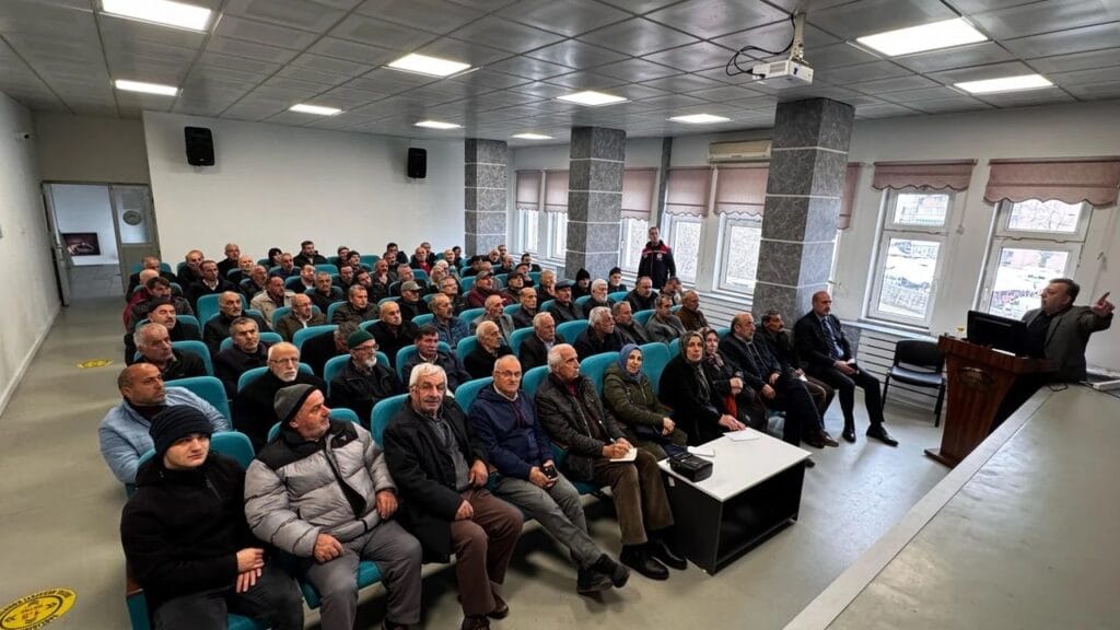 Fındık yetiştiricilerine, Hastalık Ve Zararlılarla Mücadele Semineri verildi – Birlik Haber Ajansı