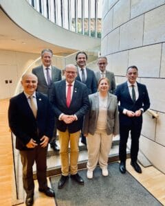 Kuzey Ren-Vestfalya’da diplomatik buluşma: Başkonsoloslar, eyalet temsilcileriyle bir araya geldi – Birlik Haber Ajansı