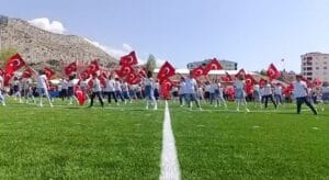 Nallıhan’da yamaç paraşütlü 23 Nisan kutlaması – Birlik Haber Ajansı