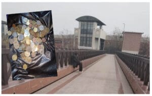 Antalya’da dilencinin üzerinden döviz fışkırdı! 15 farklı ülke parası çıktı – Birlik Haber Ajansı