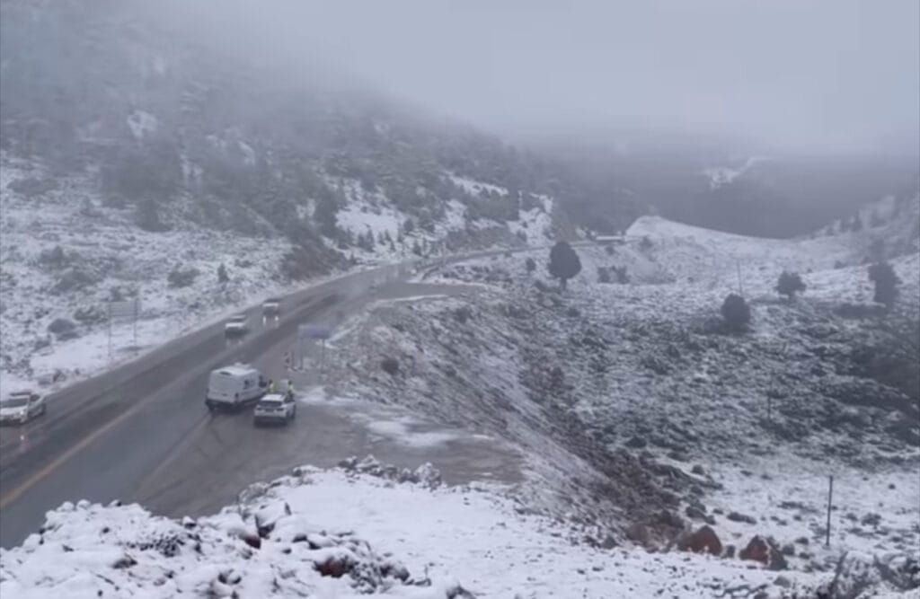 Antalya Akseki ve Seydişehir yollarına beklenmedik kar yağışı – Birlik Haber Ajansı