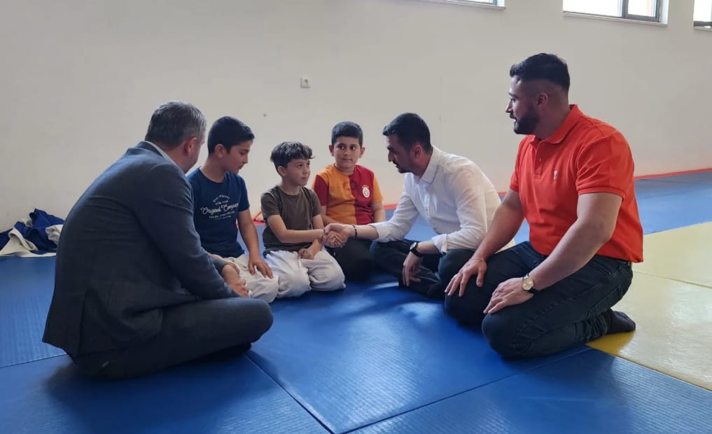 Burdur’da bin kişilik Bucak Kapalı Spor Salonu, gençler için hazır – Birlik Haber Ajansı