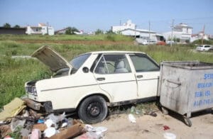 Antalya’da Fiat Tofaş marka otomobil çöpe atıldı – Birlik Haber Ajansı