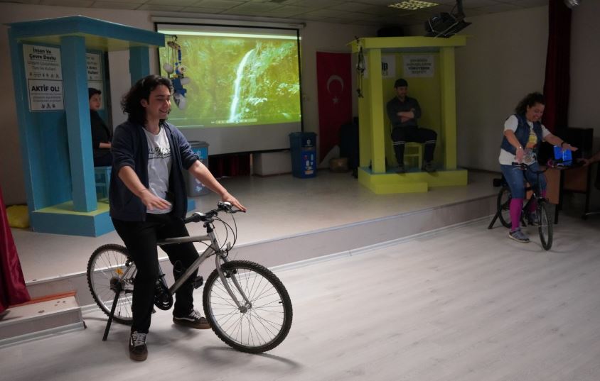 Kocaeli’de “Sürdür Abi” hem eğlendiriyor hem öğretiyor – Birlik Haber Ajansı