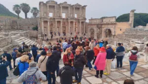 Bakan Ersoy: Müze ve ören yerlerinde 9 günde 1 milyon ziyaretçiyi aştık! – Birlik Haber Ajansı