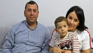 Antalya’da kreş servisinde kaybolan 3 yaşındaki çocuk saatler sonra parkta bulundu – Birlik Haber Ajansı