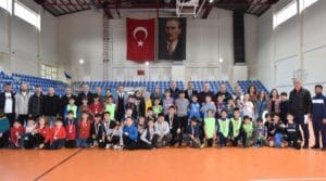 Şehit Öğretmen Gürhan Yardım İlkokulu şampiyon oldu – Birlik Haber Ajansı