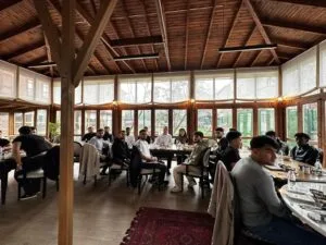 Akçakoca eski Belediye Başkanı Cüneyt Yemenici, fakülte öğrencilerini bayramda ağırladı – Birlik Haber Ajansı