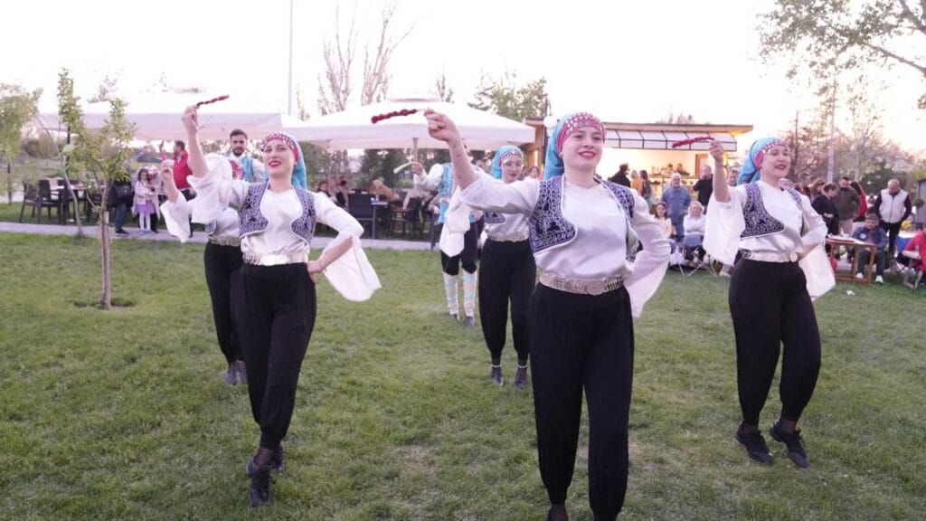 Ankara’da Balkan Hıdırellezi coşkusu: Binlerce kişi baharı ve birliği kutladı – Birlik Haber Ajansı