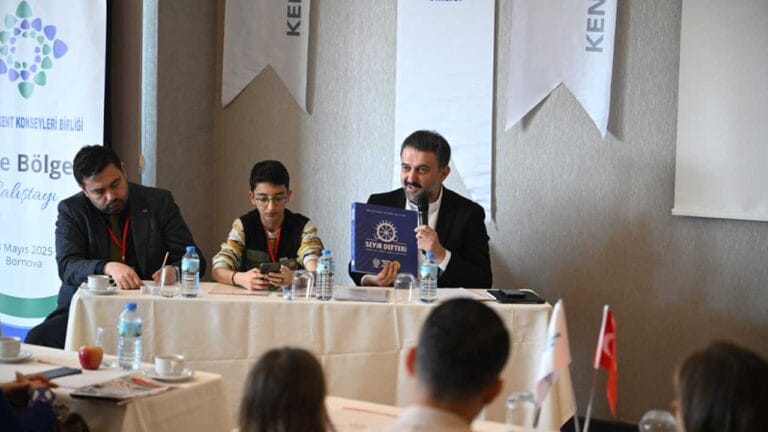 Halil İbrahim Yılmaz, Türkiye Kent Konseyleri Birliği Ege Bölge Toplantısında konuştu – Birlik Haber Ajansı