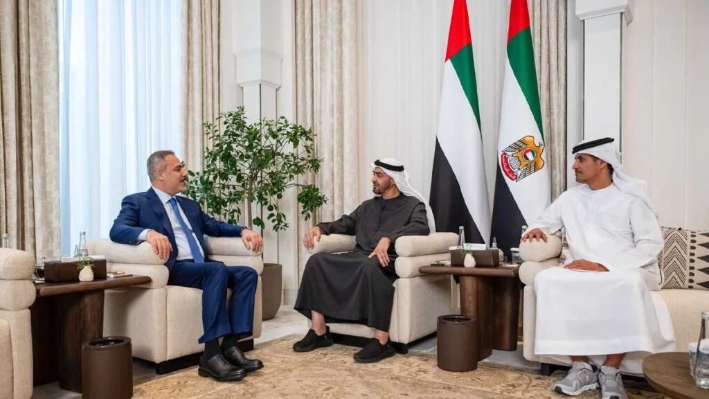 Bakan Fidan, BAE Devlet Başkanı Muhammed bin Zayid ile Abu Dabi’de görüştü – Birlik Haber Ajansı