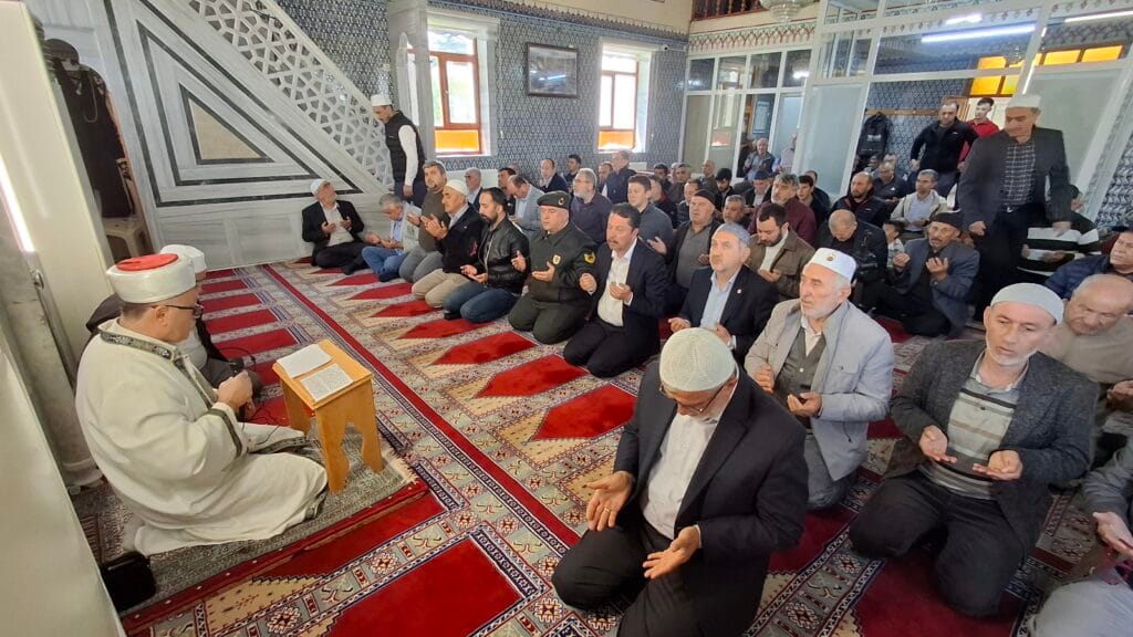 Şehit İmam Hacı Kazım Ozan İçin Mevlid-i Şerif okundu – Birlik Haber Ajansı