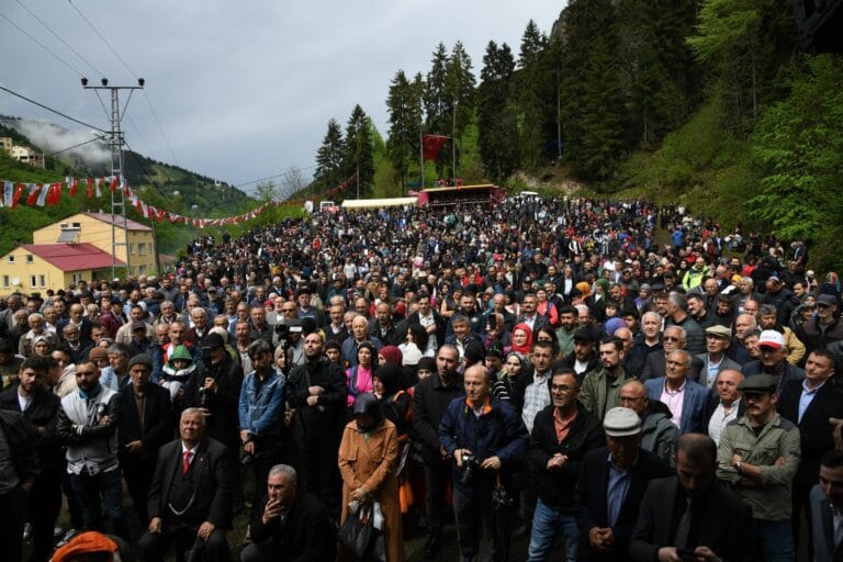 Şalpazarı Acısu Hıdrellez Bahar Bayramı Şenliği’nin 30.’su yapıldı – Birlik Haber Ajansı