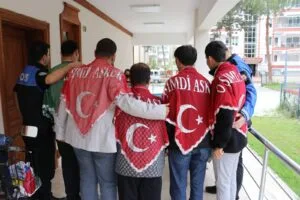 Amasya’da temsili askerlik öncesi engelli gençlere kına yakıldı – Birlik Haber Ajansı