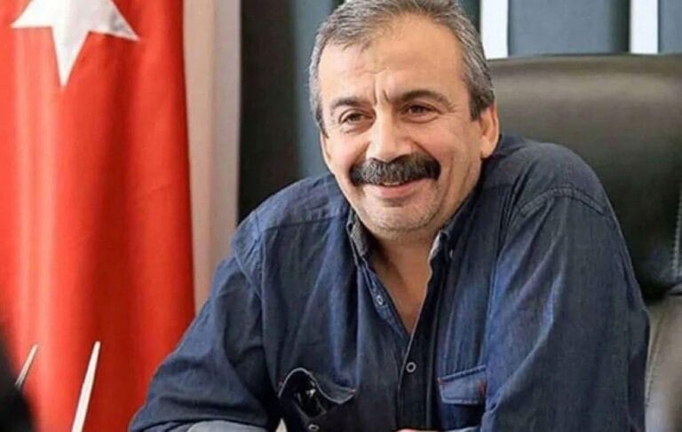 Adıyaman Havaalanı’na merhum Sırrı Süreyya Önder’in Adı Verilmeli