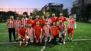 Yavuz Ağıralioğlu, Samsun’da gençlerle yaptığı halı saha maçında 2 gol attı – Birlik Haber Ajansı