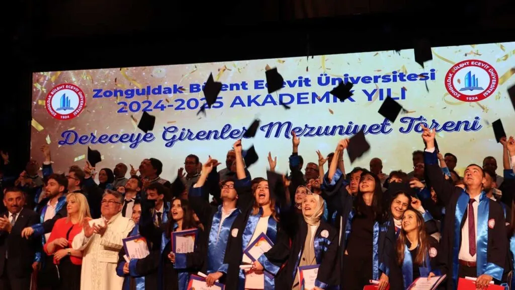 GMİS Genel Sekreteri Arslanbuğa, BEÜ mezuniyet törenine katıldı – Birlik Haber Ajansı