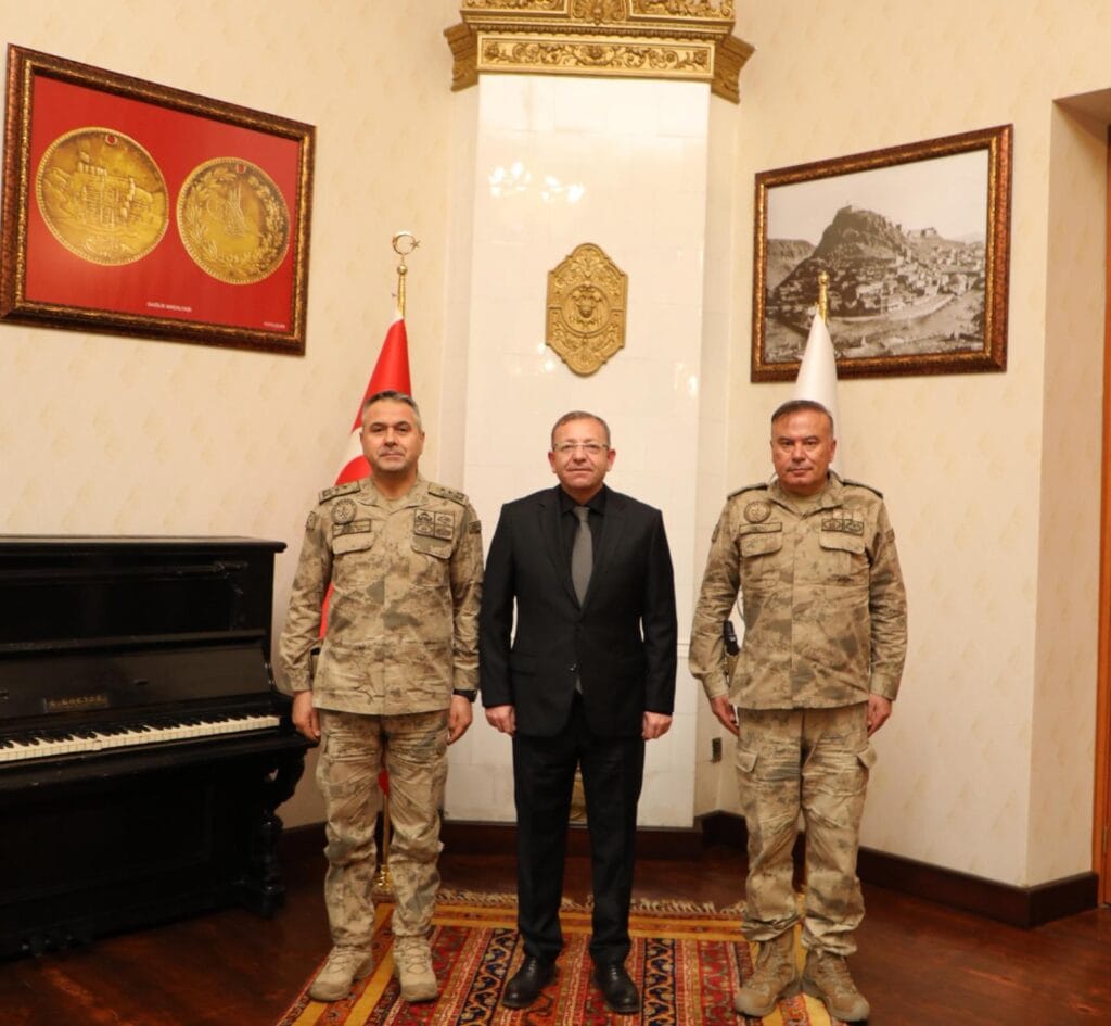 Jandarma Komutanlarından Vali Polat’a ziyaret – Birlik Haber Ajansı