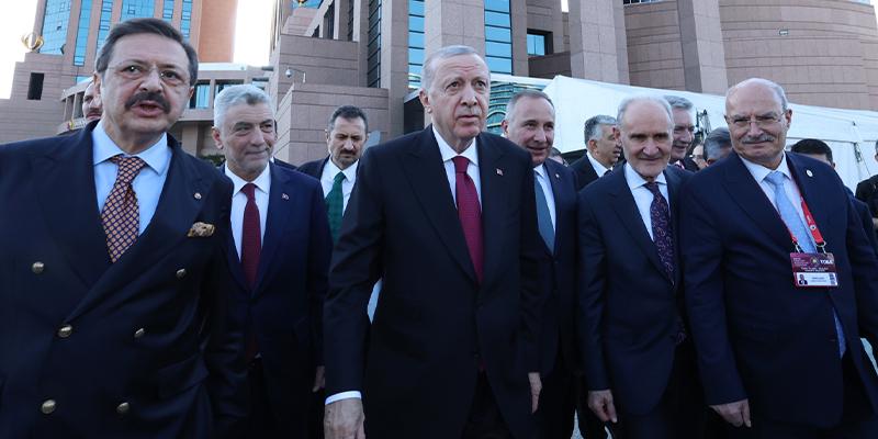 ATO Başkanı Baran, “TOBB 2025 Yılı Hizmet Şeref Belgesi ve Plaket Takdim Töreni”ne katıldı – Birlik Haber Ajansı