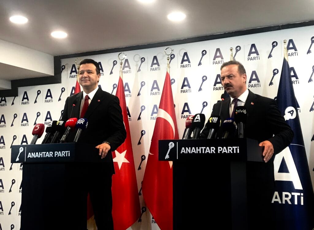 Anahtar Parti Genel Başkanı Yavuz Ağıralioğlu, Saadet Partisi Genel Başkanı Mahmut Arıkan’ı ağırladı – Birlik Haber Ajansı