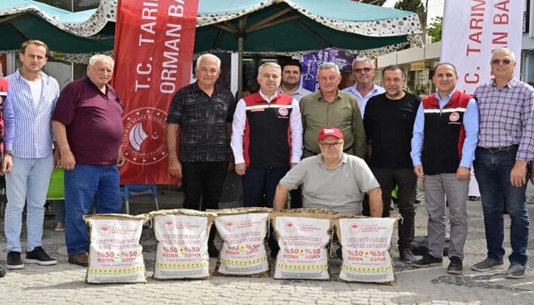 İzmir’de ayçiçeği üreticilerine yerli tohum desteği – Birlik Haber Ajansı