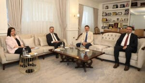 ISUBÜ’den borsaya stratejik ziyaret: İstihdam odaklı eğitime tam destek – Birlik Haber Ajansı