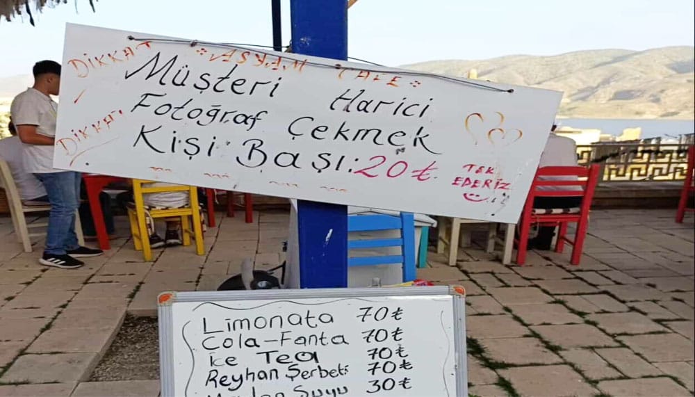 Hasankeyf’te “Fotoğraf çekmek 20 TL” tartışması: Esnaftan turiste ücret dayatması tepki çekti – Birlik Haber Ajansı