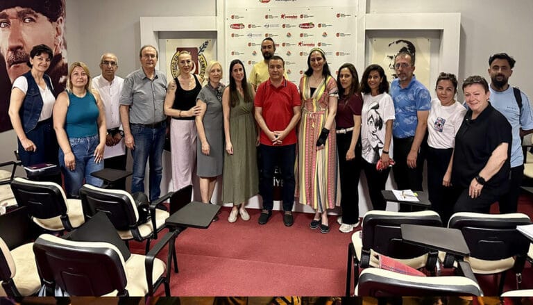 Gazetecilere yabancı dil desteği – Birlik Haber Ajansı