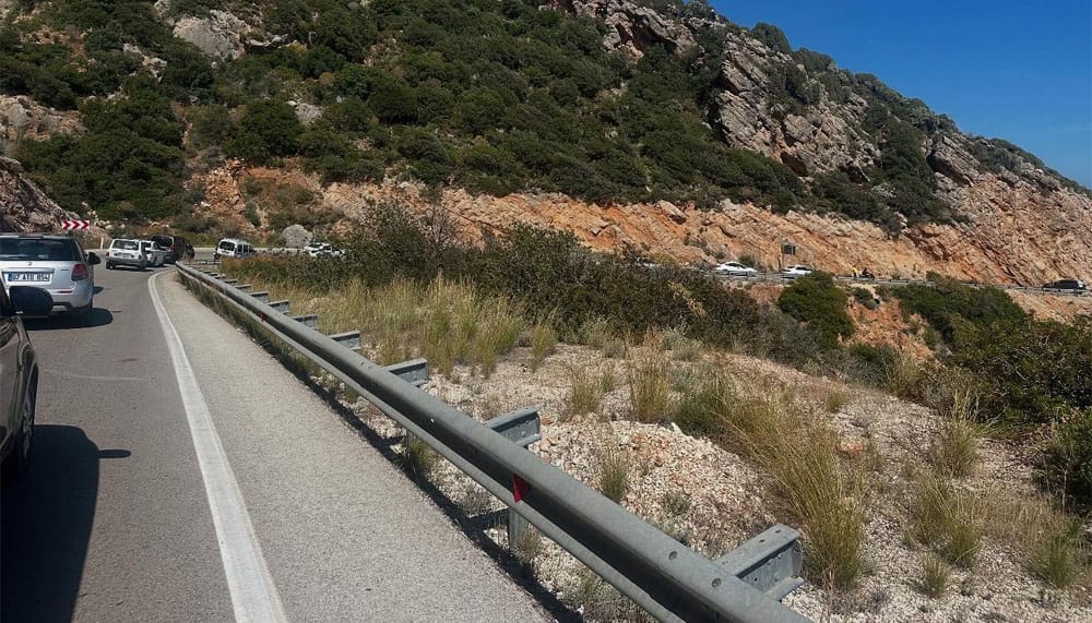 Kalkan-Kaş yolu yaşanan kaza sonrası geçici süreliğine kapandı – Birlik Haber Ajansı