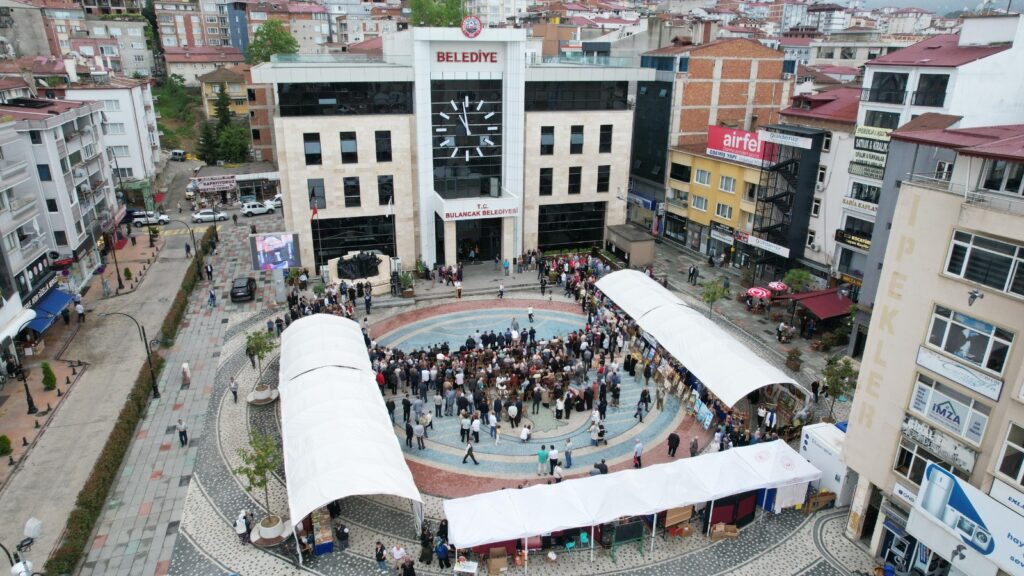 Bulancak’ta Cumhuriyet Meydanı, etkinlik merkezi oldu – Birlik Haber Ajansı