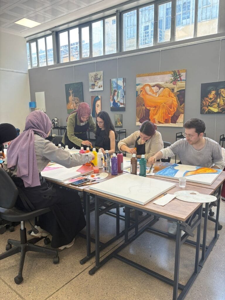 Gençler sanatla buluştu, renkler ve duygular konuştu – Birlik Haber Ajansı