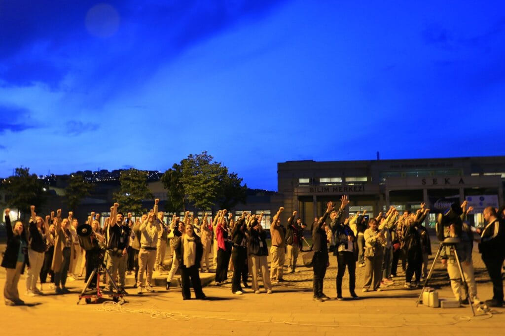 Gökyüzüne bilimsel yolculuk: Astronomi eğitimine destek – Birlik Haber Ajansı