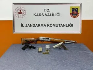 Kars’ta yasa dışı ruhsatsız silahlar ele geçirildi – Birlik Haber Ajansı